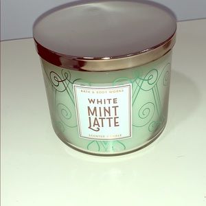 Bath N Body Works White Mint Latte Candle